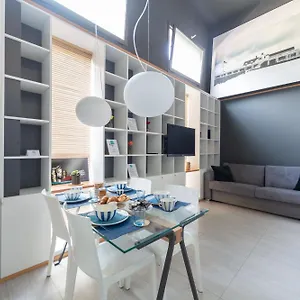 Apartamento Design Loft In Navigli, Milán