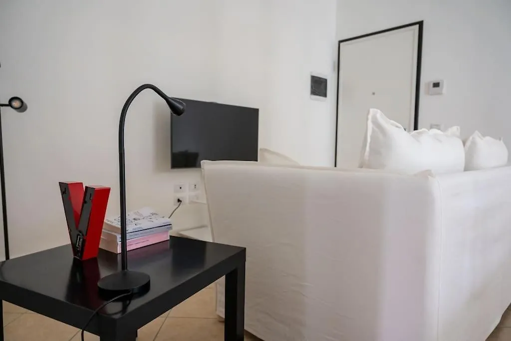 Luminoso Trilocale Affori Centro Apartment Milan