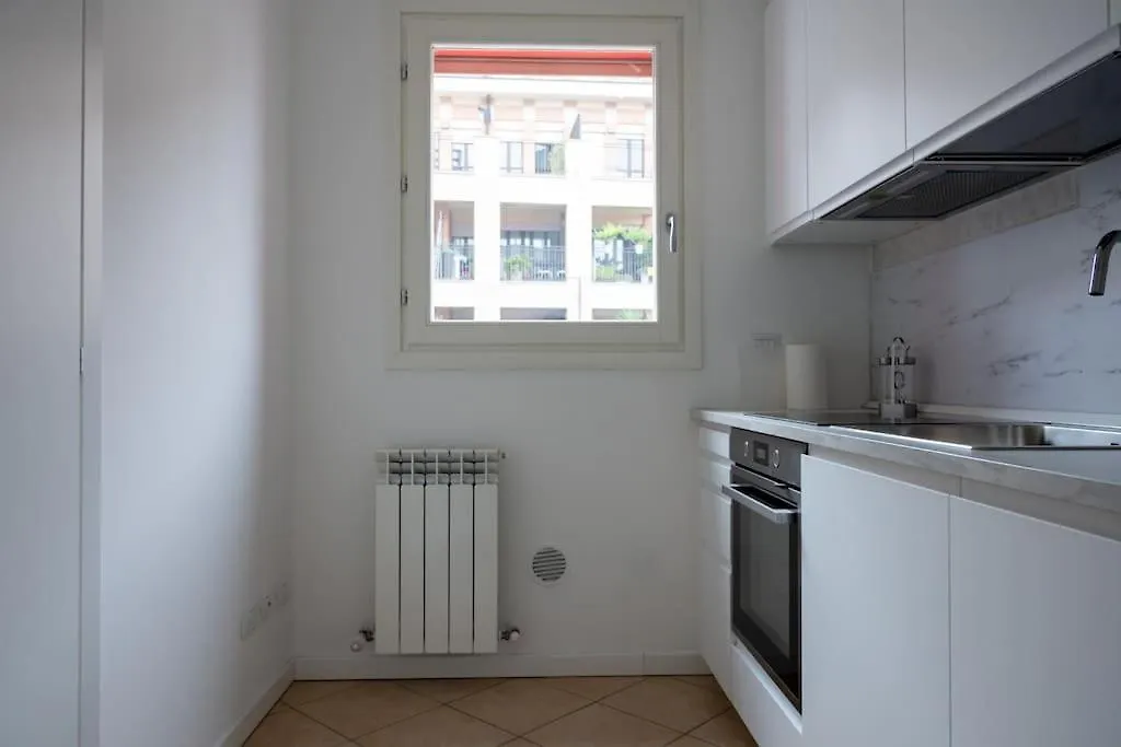 Luminoso Trilocale Affori Centro Apartment Milan